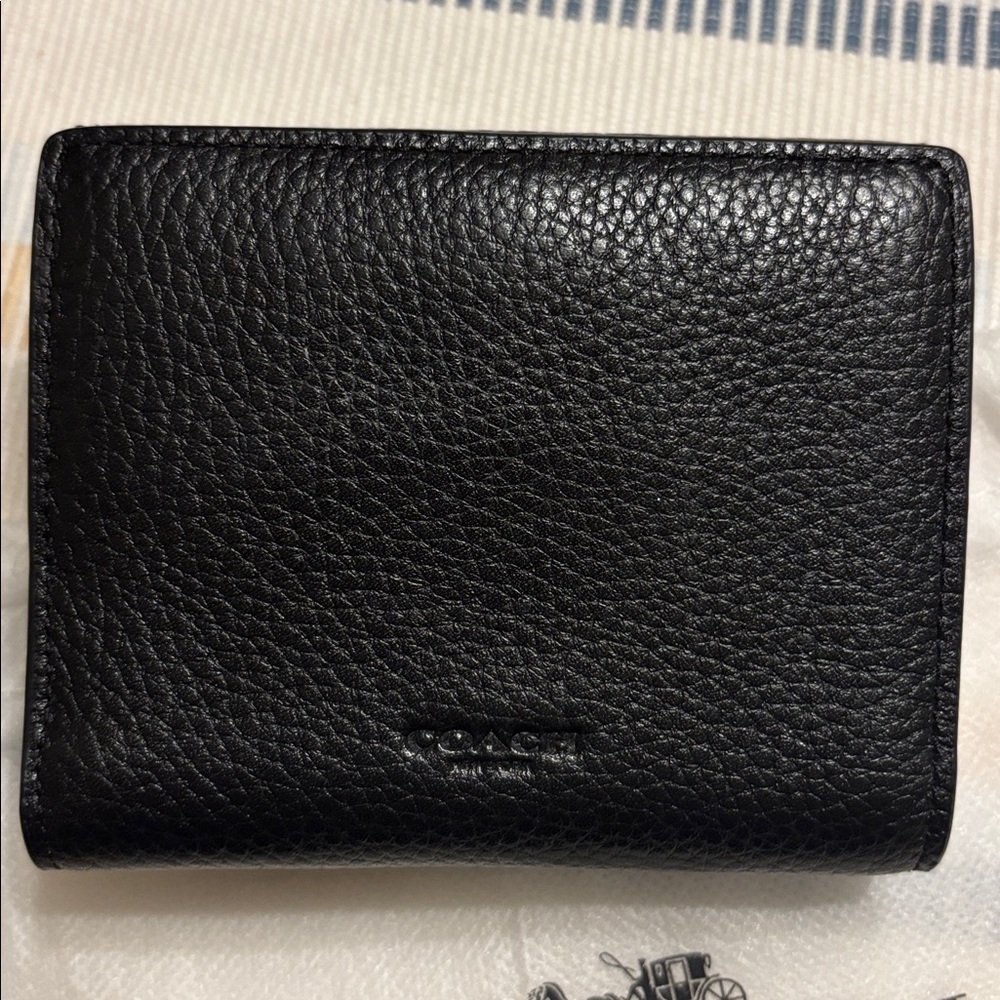 Coach Black Snap Wallet with Gold Horse and Carriage Buckel (Georgie) - Picture 2 of 9